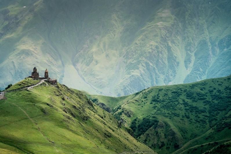 Erfolg bei der Quadratur des Kreises: Pro-Kopf-Umsatz durch Besucher*innen in Georgien deutlich gestiegen Erfolg bei der Quadratur des Kreises: Pro-Kopf-Umsatz durch Besucher*innen in Georgien deutlich gestiegen